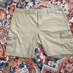 Tommy Bahama Men's Khaki Cargo Shorts